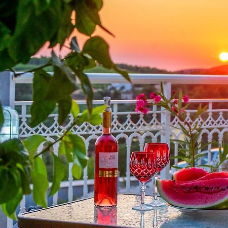 The View Villa Maries  외부 사진