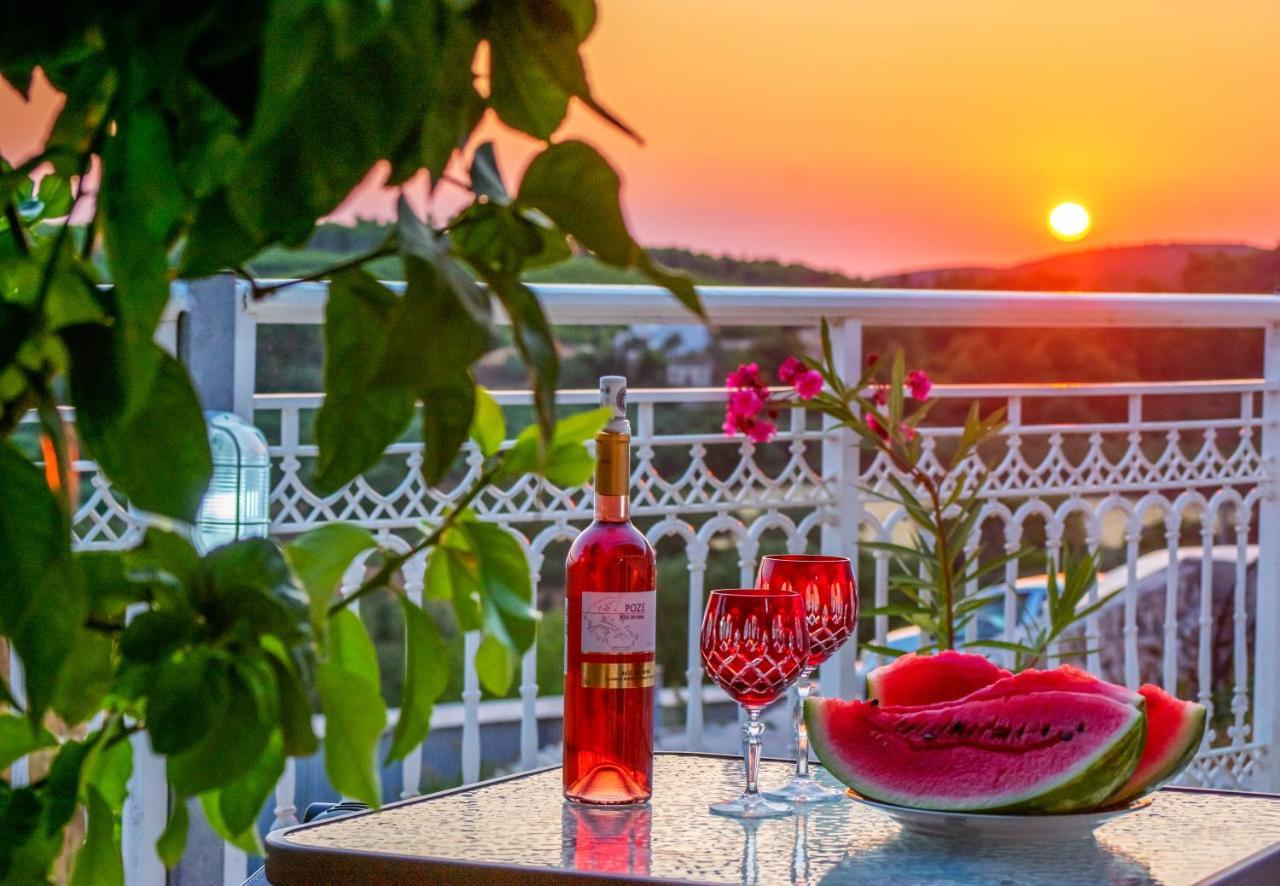 The View Villa Maries  외부 사진