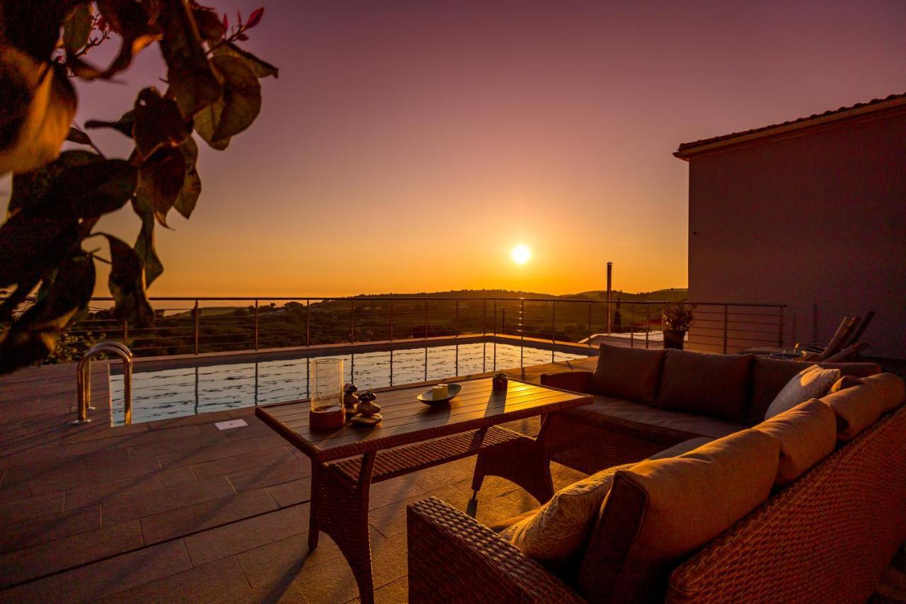 The View Villa Maries  외부 사진